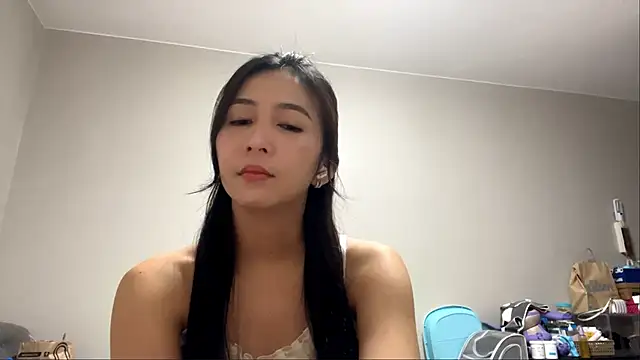JulianaLusardi online show from 06-05-26, 05:03