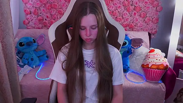 Sasha Foxyyy online show from 06-03-26, 01:46