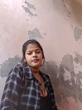 Snapshot of Hot_bhabi0123 chatting on 06-14-26, 07:10 Hot bhabi0123 online show from 06-14-26, 07:10
