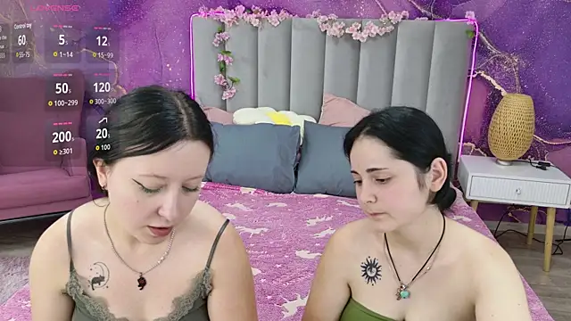 Snapshot of RuthHalll chatting on 07-17-26, 10:00 RuthHalll online show from 07-17-26, 10:00