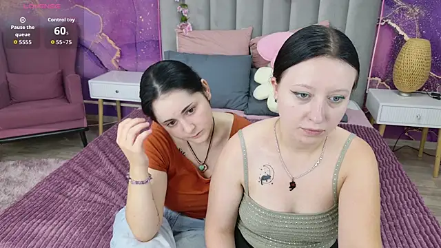 Snapshot of RuthHalll chatting on 07-20-26, 10:39 RuthHalll online show from 07-20-26, 10:39