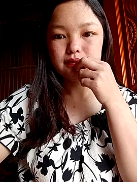 Linna-bae online show from 07-10-26, 02:05