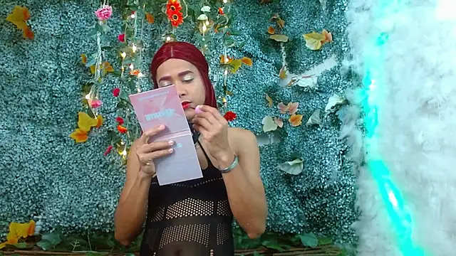 Snapshot of Valensmile chatting on 06-12-26, 07:02 Valensmile online show from 06-12-26, 07:02