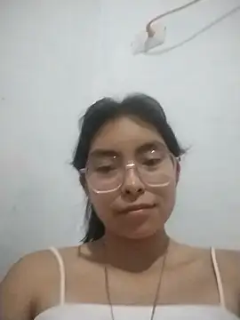 Snapshot of Tuconejita21 chatting on 06-21-26, 02:36 Tuconejita21 online show from 06-21-26, 02:36