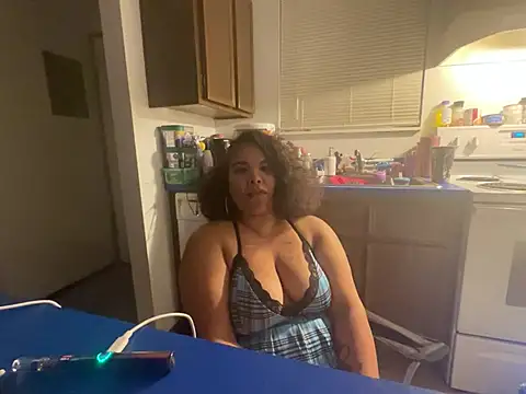 Snapshot of mazikeen94 chatting on 06-25-26, 10:31 mazikeen94 online show from 06-25-26, 10:31