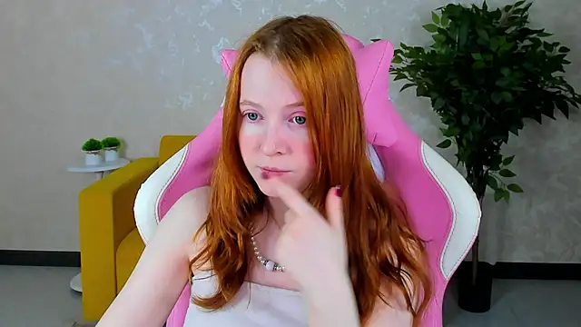 ari-kittyy online show from 06-09-26, 04:13
