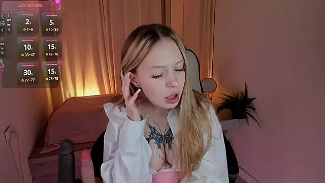 Veronika Blush online show from 06-23-26, 09:18