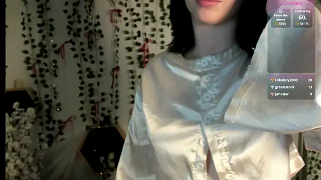 Velvet  Kiss online show from 06-22-26, 03:25