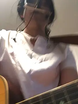 Snapshot of ASAMI137 chatting on 07-10-26, 02:38 ASAMI137 online show from 07-10-26, 02:38