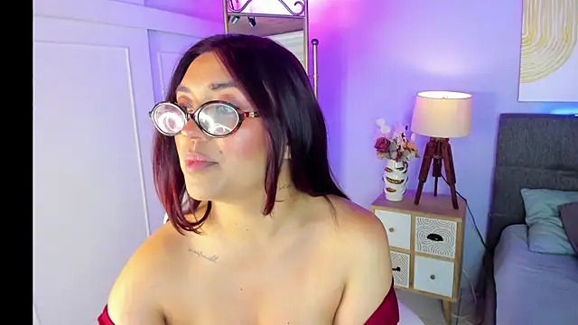 Snapshot of ginger_honey_ chatting on 06-12-26, 01:21 ginger honey online show from 06-12-26, 01:21