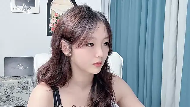 Snapshot of wenwen8888 chatting on 07-04-26, 03:51 wenwen8888 online show from 07-04-26, 03:51