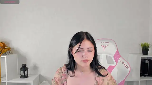 Baby Sunsh1ne  online show from 06-25-26, 05:34