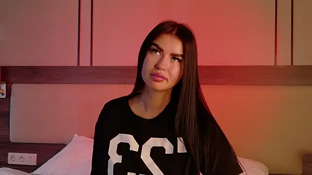 leonameilee online show from 06-30-26, 06:36