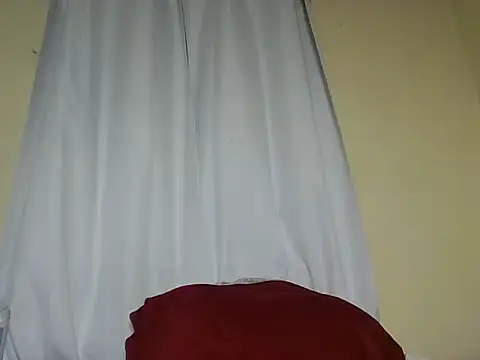 Snapshot of Yours_Ramona chatting on 06-09-26, 11:27 Yours Ramona online show from 06-09-26, 11:27