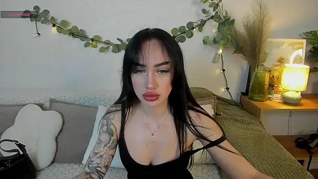 MayaGlamour online show from 06-10-26, 12:15