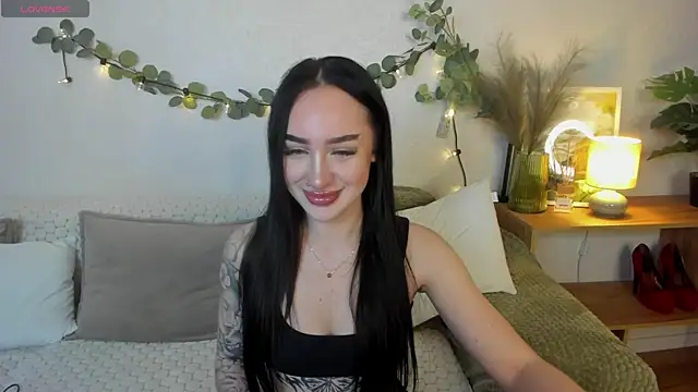 MayaGlamour online show from 06-16-26, 06:27