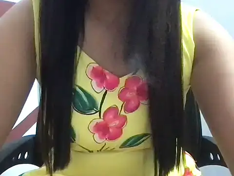 Snapshot of Sizzling_Maya chatting on 06-08-26, 04:46 Sizzling Maya online show from 06-08-26, 04:46