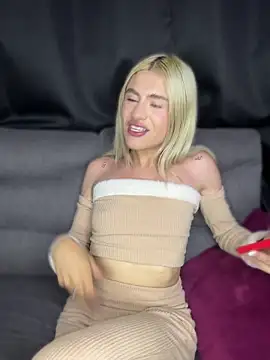 Lia-firee online show from 06-21-26, 05:10