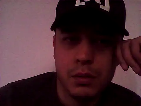 Snapshot of eduardo_espartano chatting on 06-06-26, 11:09 eduardo espartano online show from 06-06-26, 11:09