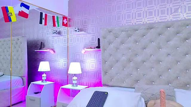 Sam lovee online show from 07-21-26, 01:13