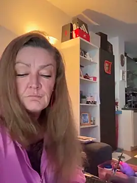 Snapshot of MumGabriela chatting on 06-14-26, 11:01 MumGabriela online show from 06-14-26, 11:01