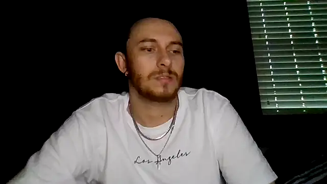 Mikecloudyhawk online show from 06-19-26, 01:04