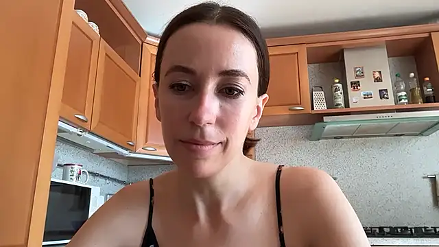 Flamingo Queen online show from 07-01-26, 06:04
