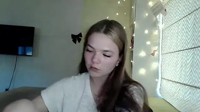 Snapshot of AvrilGillig chatting on 06-30-26, 03:13 AvrilGillig online show from 06-30-26, 03:13