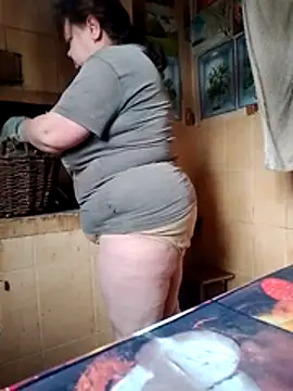 oksana72 online show from 02-15-26, 07:16