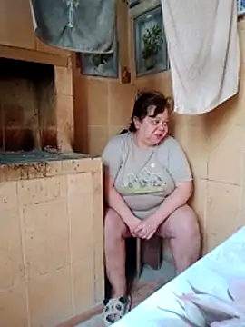 oksana72 online show from 04-29-26, 07:34