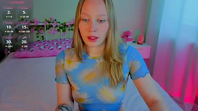 Snapshot of AngelBlaze chatting on 07-06-26, 05:15 AngelBlaze online show from 07-06-26, 05:15