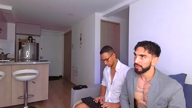 Snapshot of TheLatinBoyfriends chatting on 07-14-26, 04:45 TheLatinBoyfriends online show from 07-14-26, 04:45