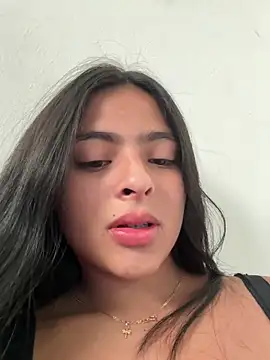 Snapshot of canelareina chatting on 06-17-26, 08:10 canelareina online show from 06-17-26, 08:10