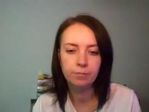 Snapshot of JenniferAlone chatting on 07-06-26, 09:06 JenniferAlone online show from 07-06-26, 09:06