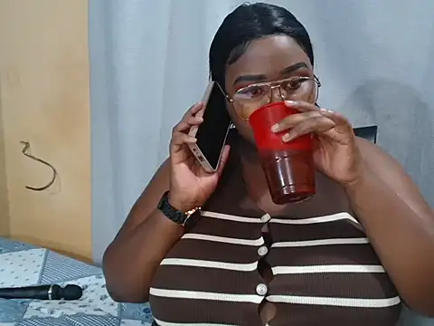 Snapshot of ChocolateChubbyx chatting on 06-13-26, 05:44 ChocolateChubbyx online show from 06-13-26, 05:44
