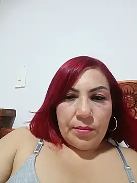 Agata Traviesa online show from 06-14-26, 02:24