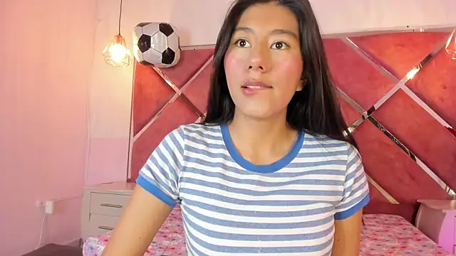 Snapshot of Carla_Alvez chatting on 06-25-26, 02:21 Carla Alvez online show from 06-25-26, 02:21