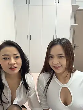 Snapshot of jingya521 chatting on 07-03-26, 02:23 jingya521 online show from 07-03-26, 02:23