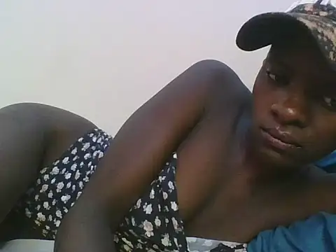 ebonypetite2 online show from 07-05-26, 04:19