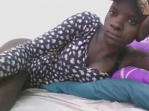 ebonypetite2 online show from 07-10-26, 04:39