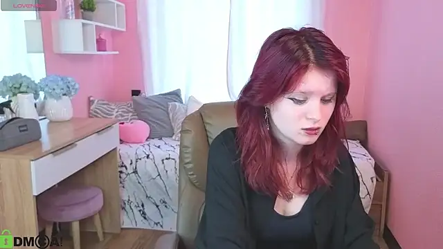 Snapshot of Fox__Cute chatting on 07-09-26, 01:09 Fox Cute online show from 07-09-26, 01:09