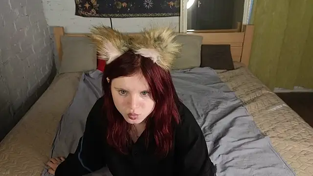 Snapshot of Fox__Cute chatting on 07-30-26, 01:04 Fox Cute online show from 07-30-26, 01:04