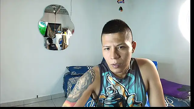 Snapshot of ihan_hot chatting on 06-18-26, 04:35 ihan hot online show from 06-18-26, 04:35