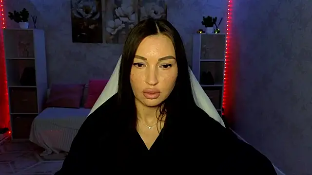 NikoleMills online show from 07-10-26, 06:17