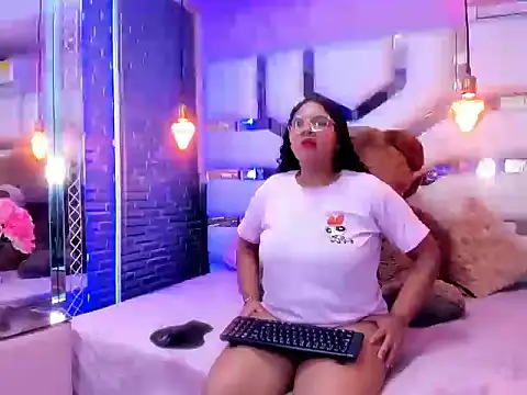AshelyJenner online show from 06-11-26, 01:20