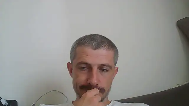 Snapshot of SerhioMarco chatting on 06-16-26, 03:36 SerhioMarco online show from 06-16-26, 03:36