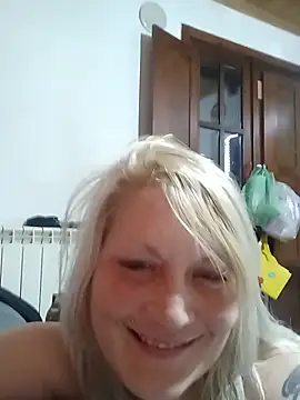 Snapshot of WorryingFaille chatting on 06-14-26, 02:24 WorryingFaille online show from 06-14-26, 02:24