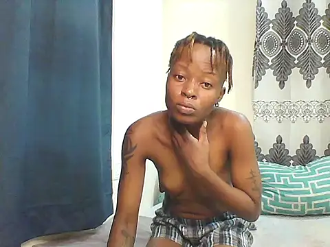Snapshot of African_boobies chatting on 07-10-26, 03:14 African boobies online show from 07-10-26, 03:14