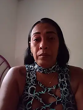 Snapshot of candelahot10 chatting on 06-23-26, 02:37 candelahot10 online show from 06-23-26, 02:37