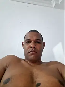 Snapshot of tangord chatting on 06-10-26, 01:39 tangord online show from 06-10-26, 01:39